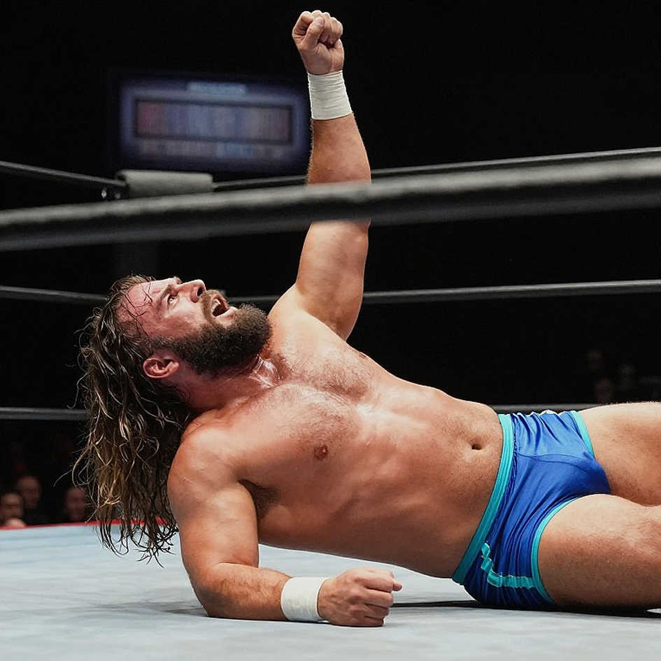 One Hundred Grams and the Calendar: The 50kg Weight Economy and the Dates of a Body One Hundred Grams and the Calendar: The 50kg Weight Economy and the Dates of a Body