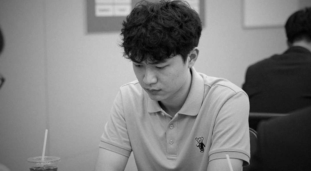 ChessBase Magazine #225: प्राग के 27 मिनिएचर, क्लॉक का अर्थशास्त्र और ओपनिंग रेपर्ट्वा का संकुचन ChessBase Magazine #225: प्राग के 27 मिनिएचर, क्लॉक का अर्थशास्त्र और ओपनिंग रेपर्ट्वा का संकुचन